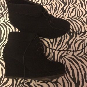 Wedge-heeled booties